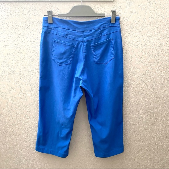 Women's Blue Capris - Picture 2 of 6